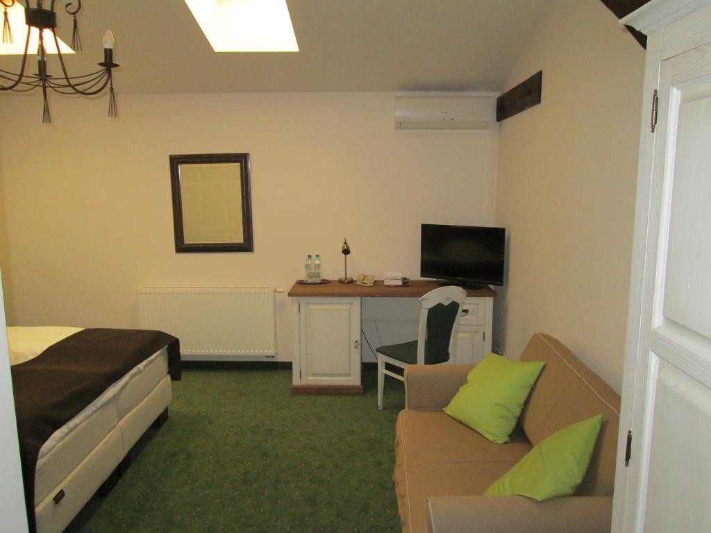 Hotel Sandro Silver & Spichlerz Antoniny Leszno  Cameră foto