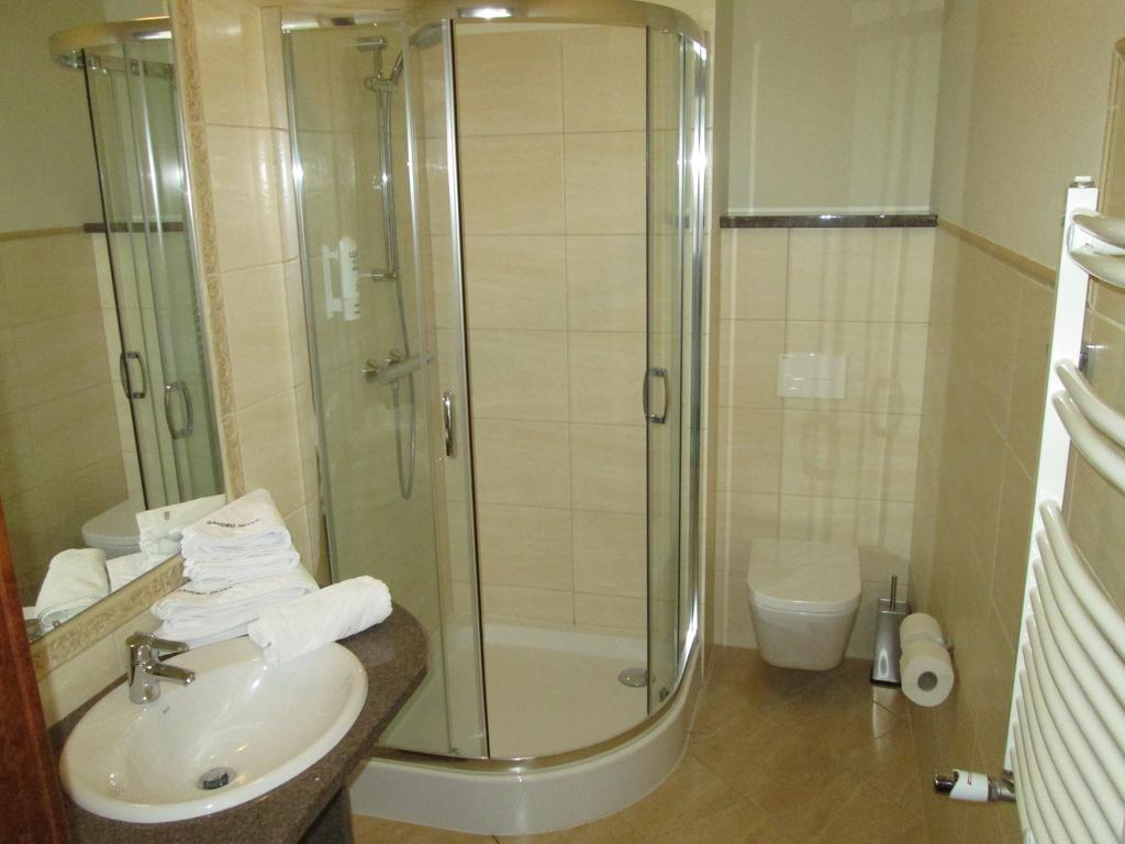 Hotel Sandro Silver & Spichlerz Antoniny Leszno  Cameră foto