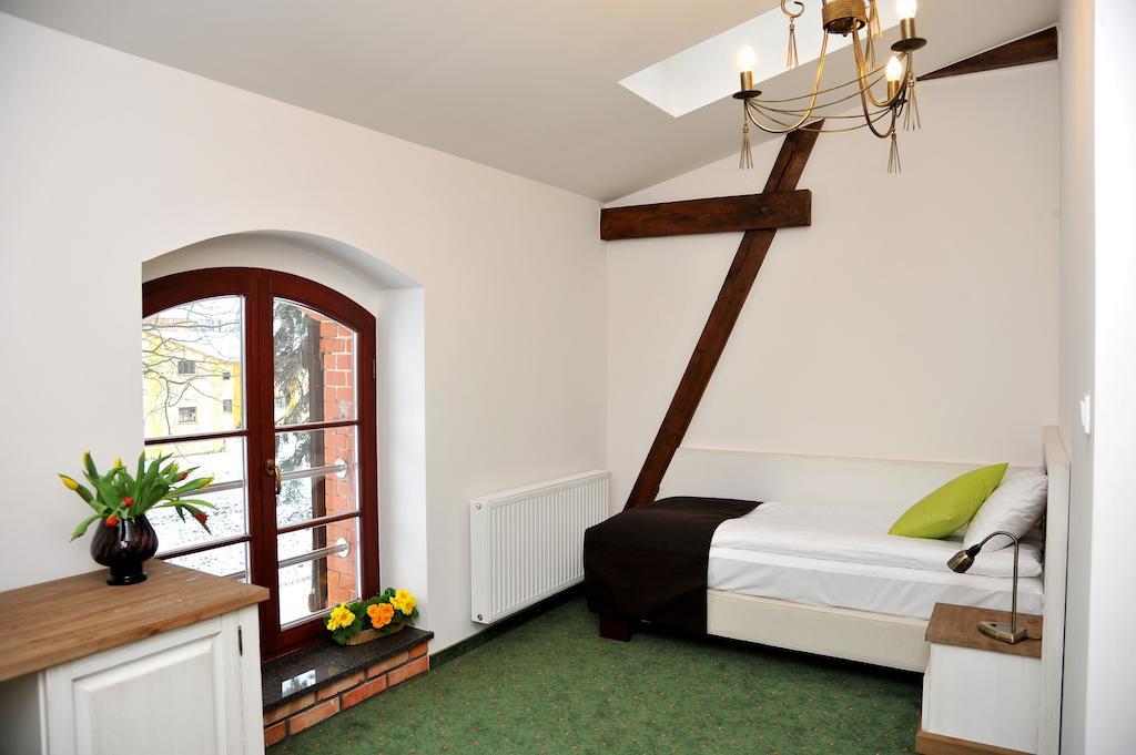 Hotel Sandro Silver & Spichlerz Antoniny Leszno  Cameră foto