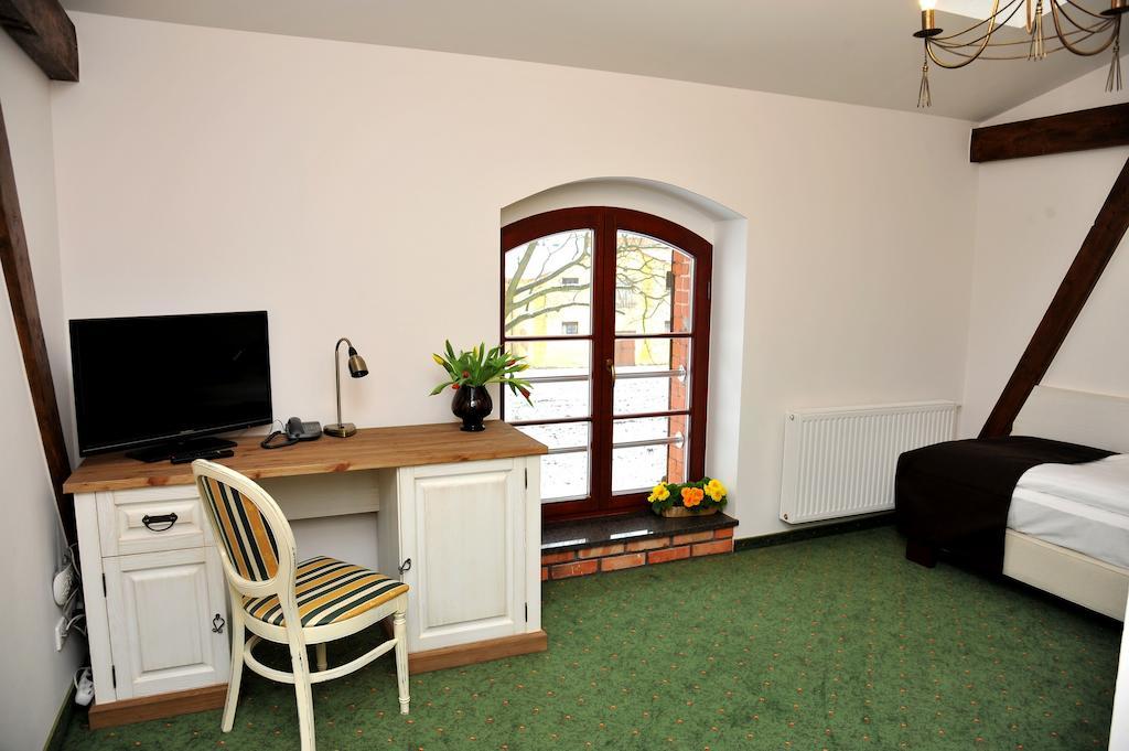 Hotel Sandro Silver & Spichlerz Antoniny Leszno  Cameră foto