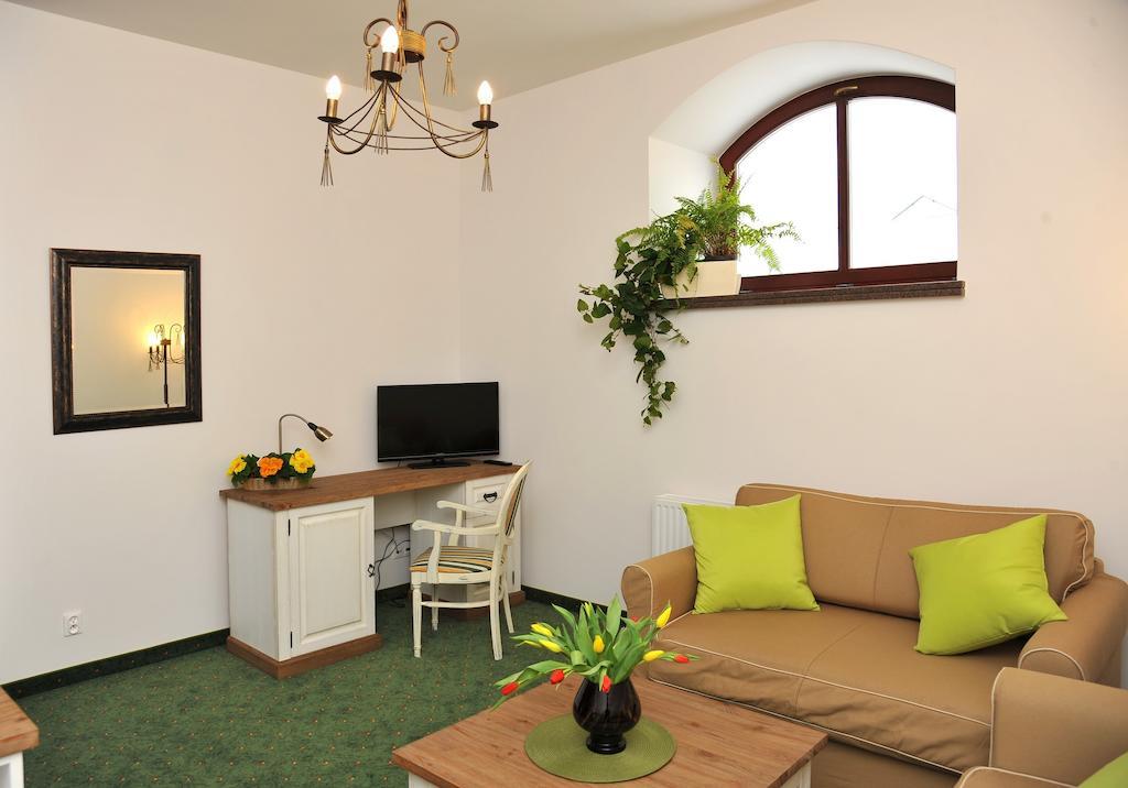 Hotel Sandro Silver & Spichlerz Antoniny Leszno  Cameră foto