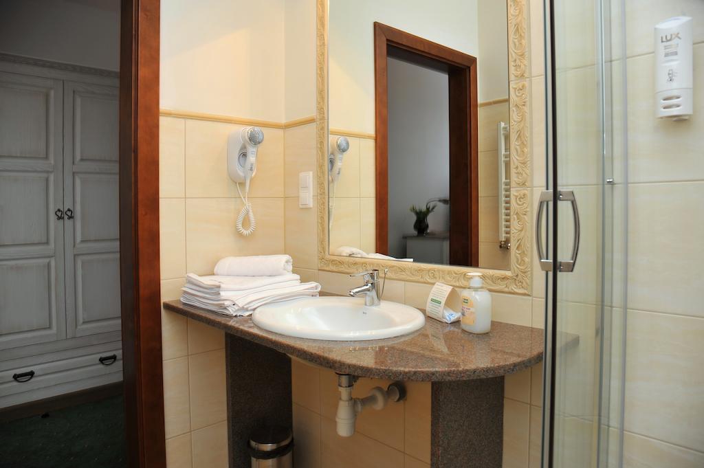 Hotel Sandro Silver & Spichlerz Antoniny Leszno  Cameră foto