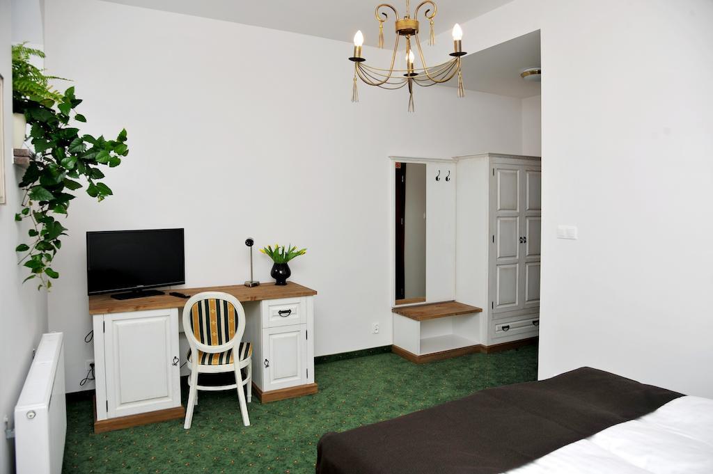 Hotel Sandro Silver & Spichlerz Antoniny Leszno  Cameră foto